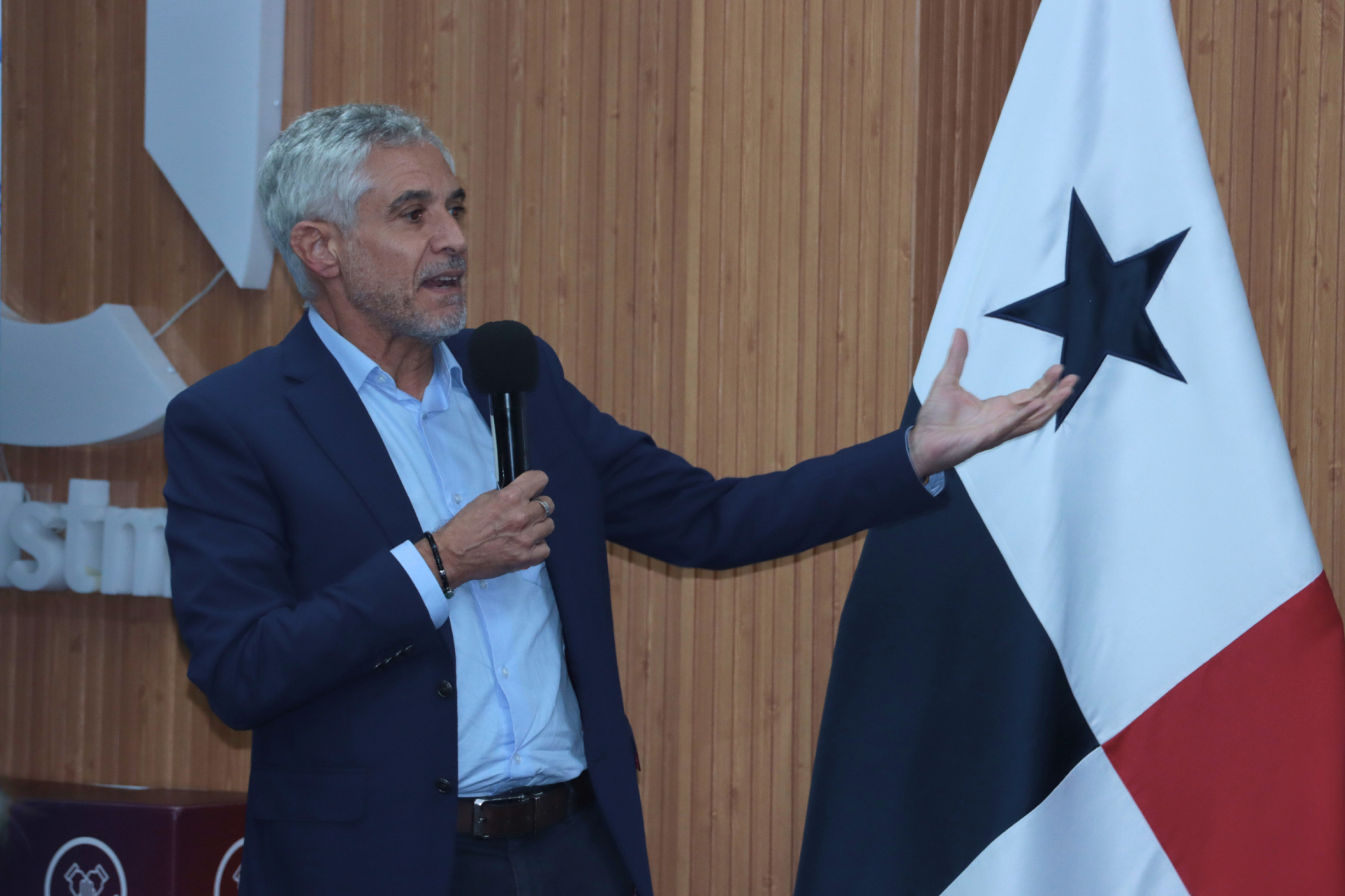 INDICATIC AIP investigación innovación emprendimiento Panamá