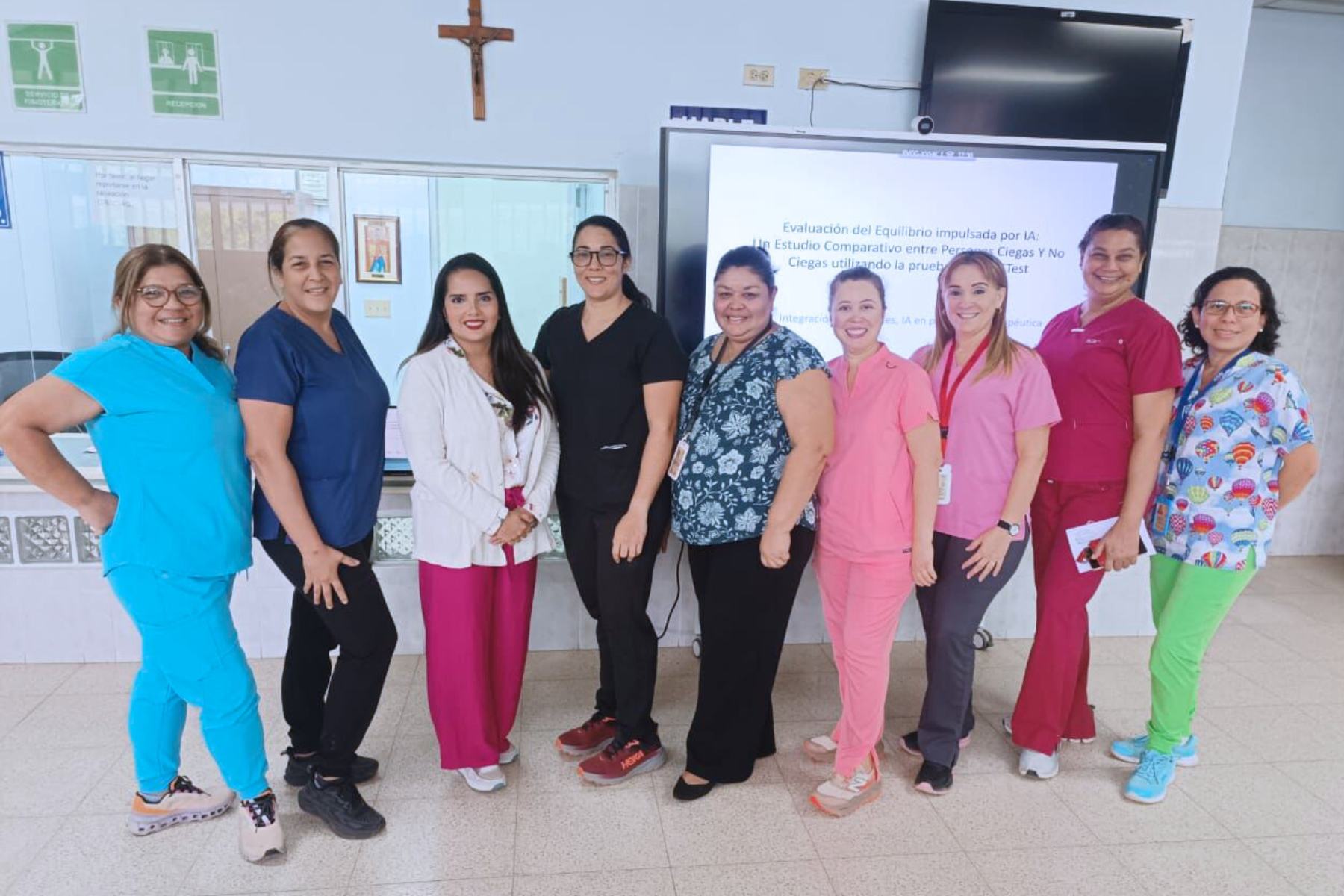 Personal médico CSS Las Tablas durante presentación