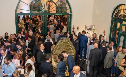 Invitados reunidos en el Museo Interoceánico del Canal de Panamá durante la celebración de la fiesta nacional francesa el 14 de julio 2026