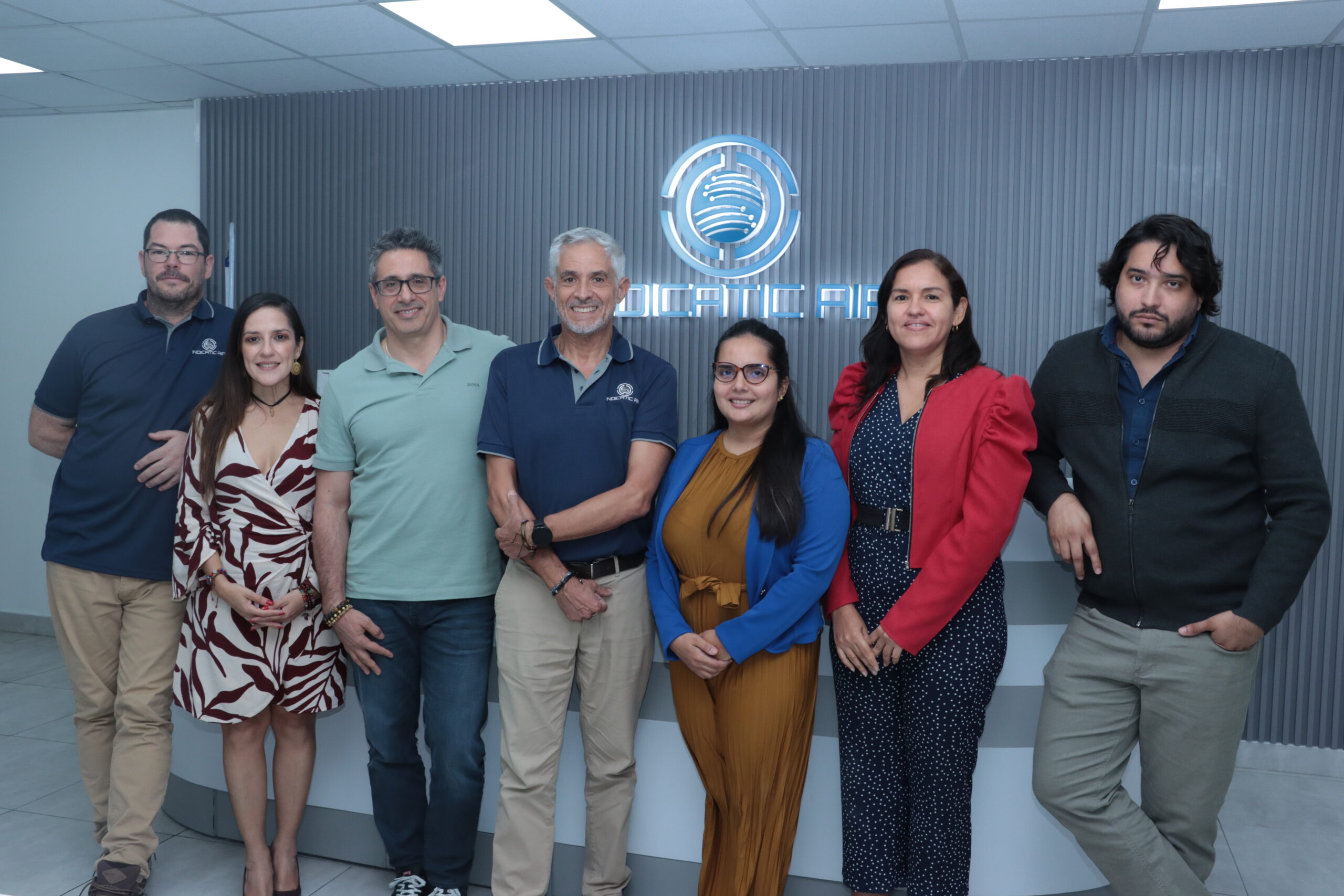 El Dr. Richard Chbeir de la UPPA junto al equipo de investigación de INDICATIC AIP durante su visita a Panamá en 2026